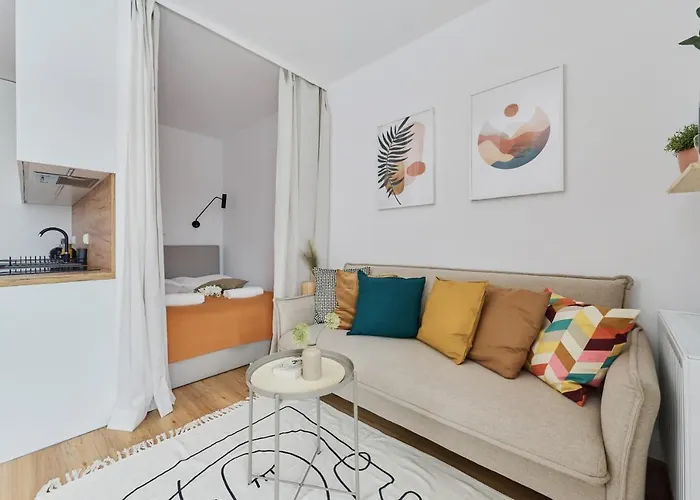 Cozy Jaworska With Free Garage By Renters Vratislav