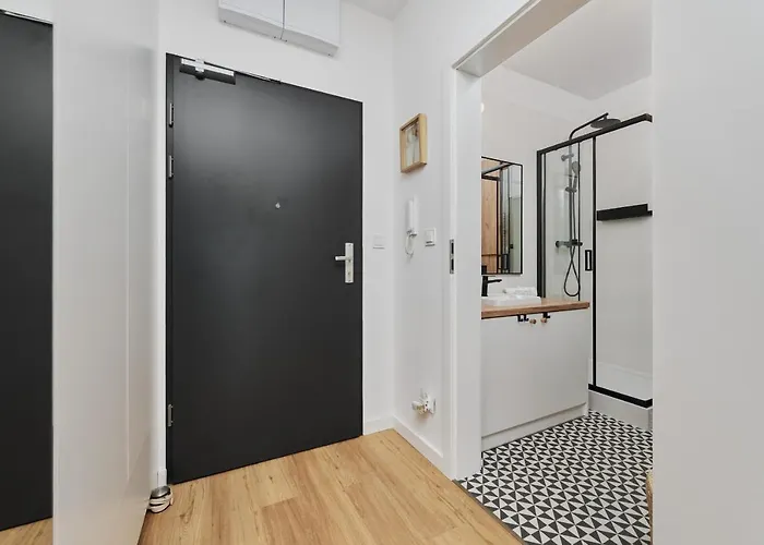 Cozy Jaworska With Free Garage By Renters Apartmán *