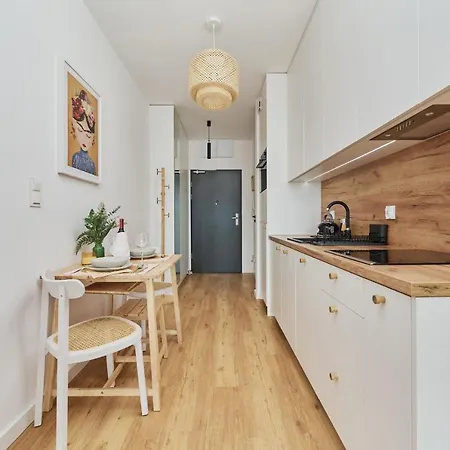 Przytulne Z Balkonem We Wroclawiu By Renters