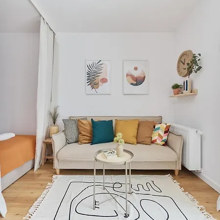 アパート Cozy Jaworska With Free Garage By Renters *