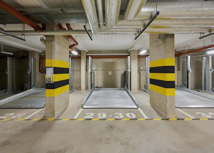 Cozy Jaworska With Free Garage By Renters 아파트 브로츠와프